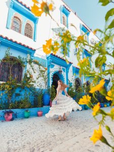 model photography session in chefchaouen